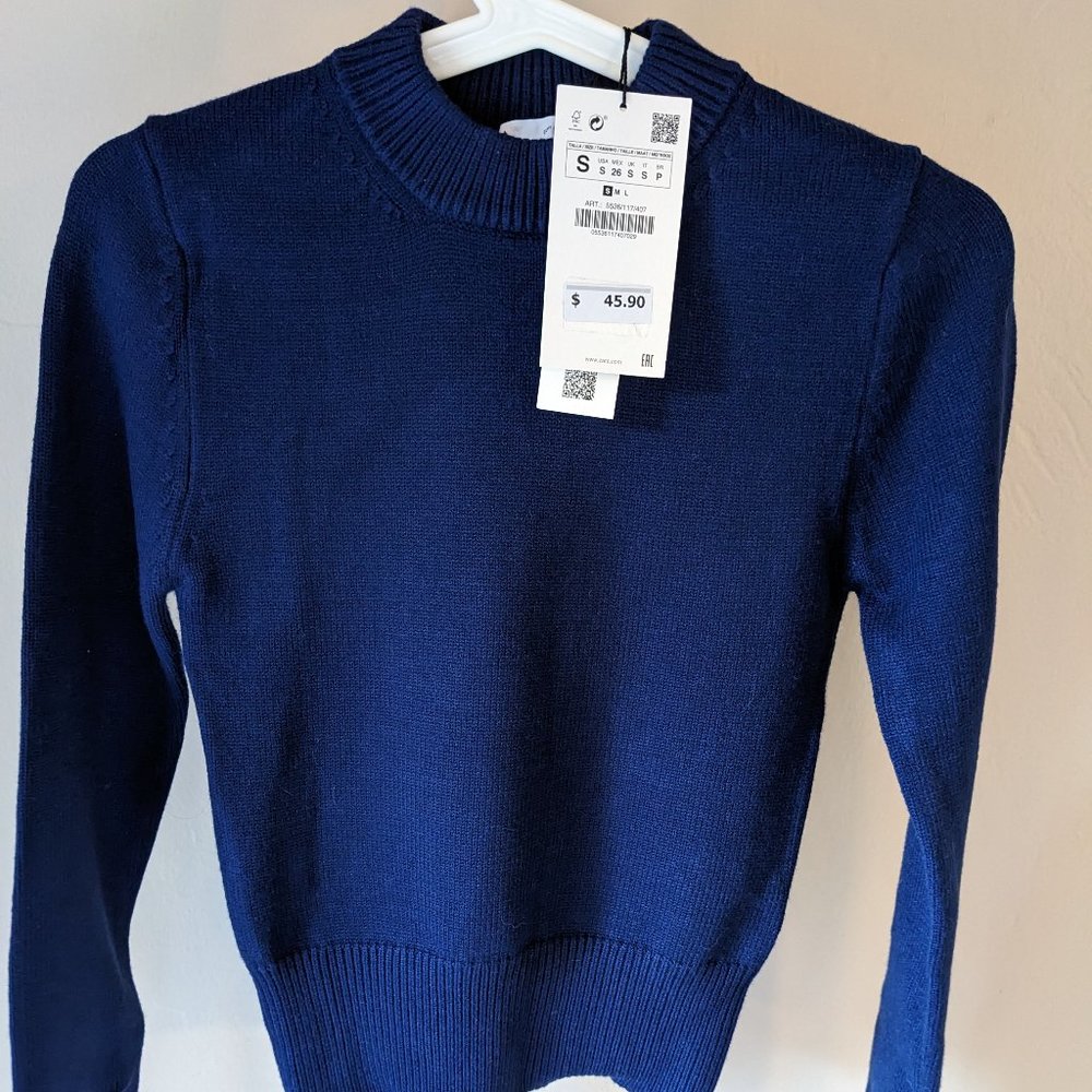 Navy dark blue cropped ZARA sweater NWT in size S (fits like XS)